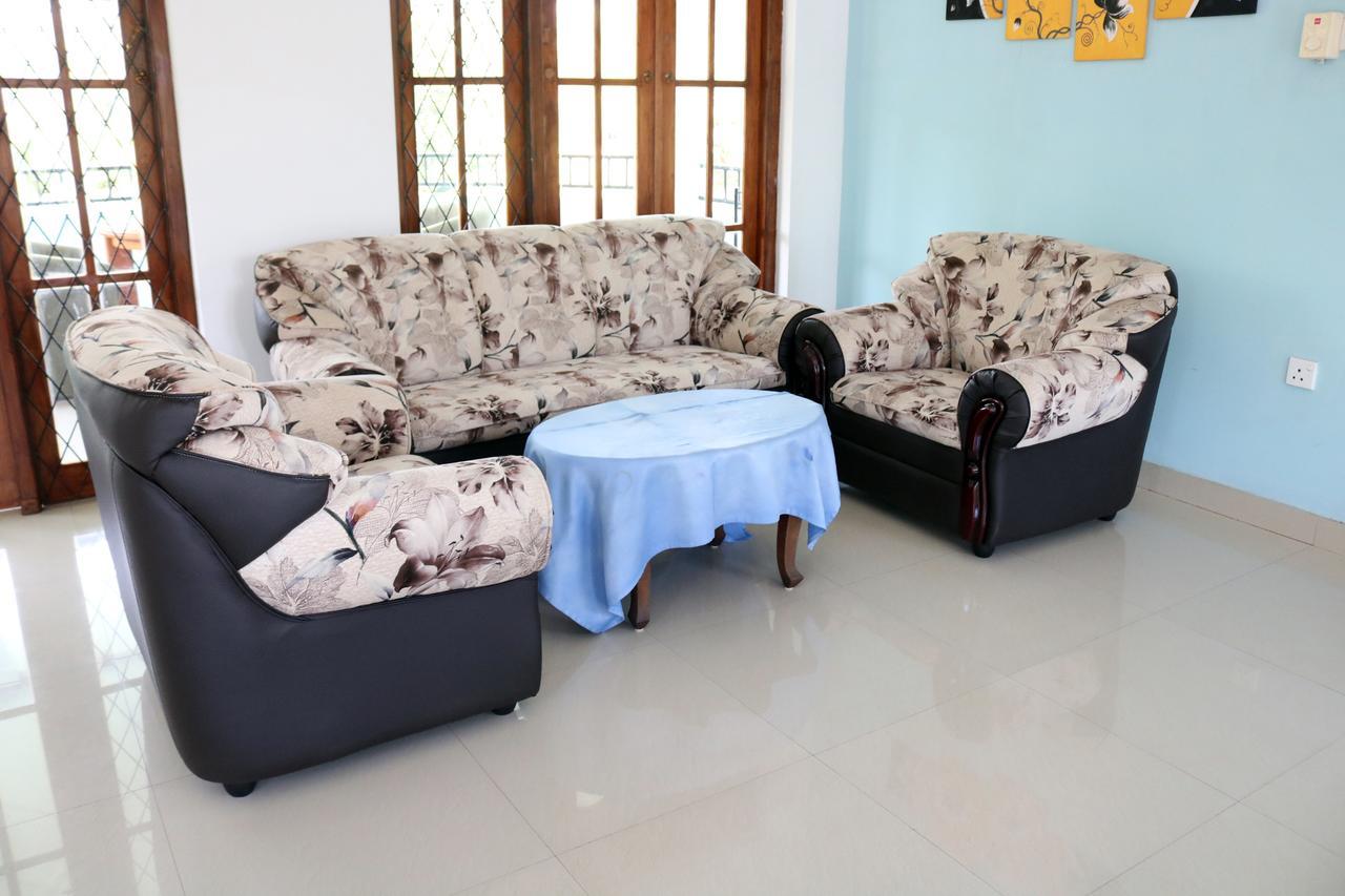 Margosa Lake Resort Anuradhapura Ngoại thất bức ảnh