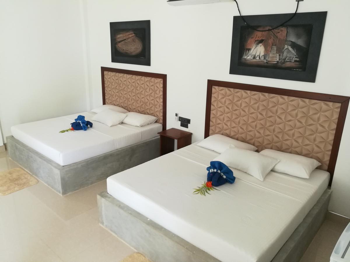 Margosa Lake Resort Anuradhapura Ngoại thất bức ảnh